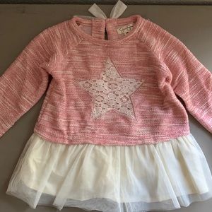 Jessica Simpson Sweater ⭐️